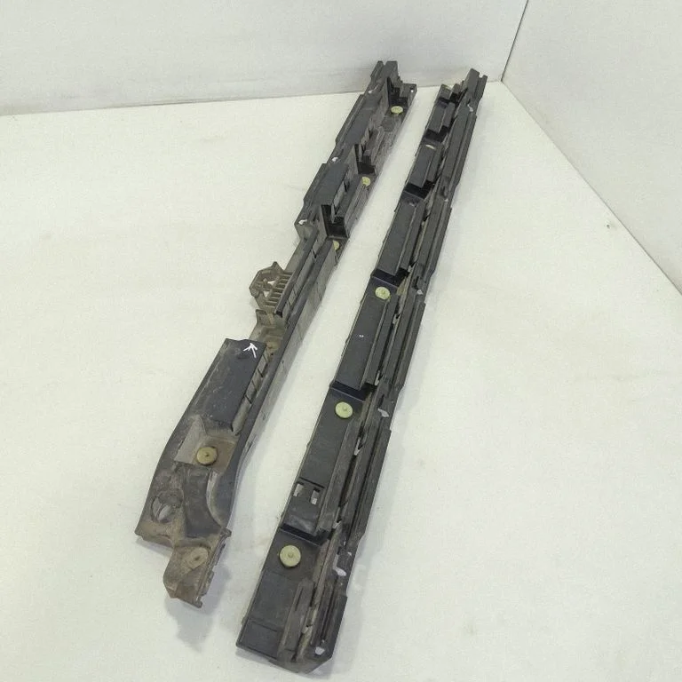 Sill supporting ledge 7184778