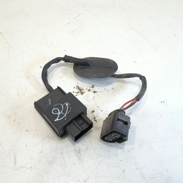 Fuel injection pump control unit/module 1T0906093E