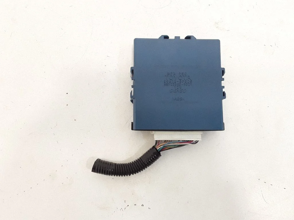 Süüte juhtplokk – Toyota Corolla Verso AR10 (2004-2009)