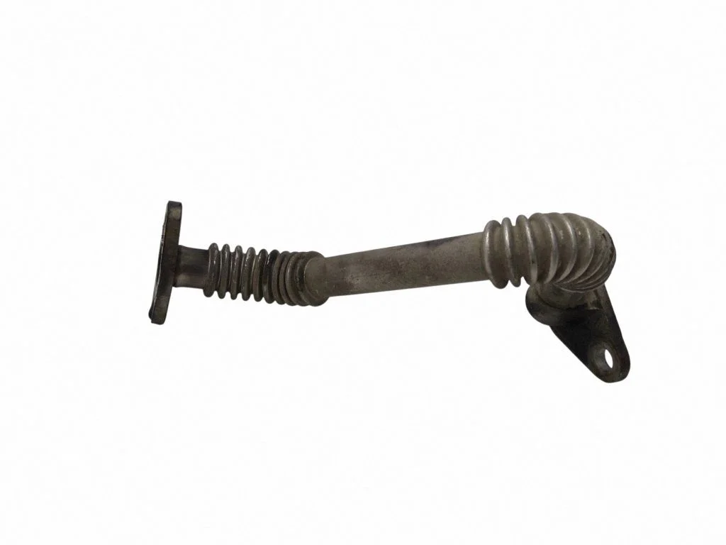 EGR-klapi toru (-d)/ voolik (-ud) – eesmine