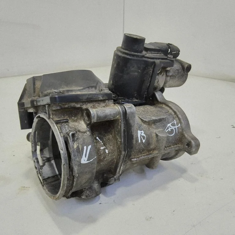 EGR valve 03G129637