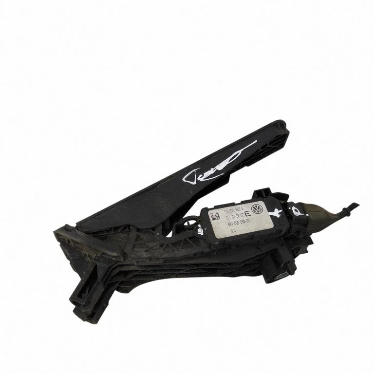 Accelerator throttle pedal 1T1721503E
