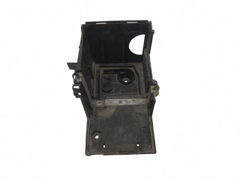 Battery box tray – front