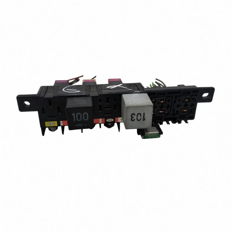 Kaitsmekarp (komplekt) 8L0941822A