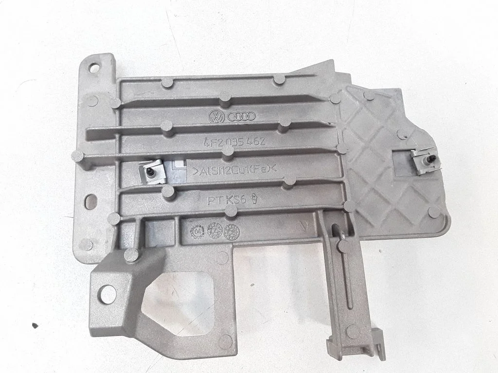 Wzmacniacz audio 4F2035462