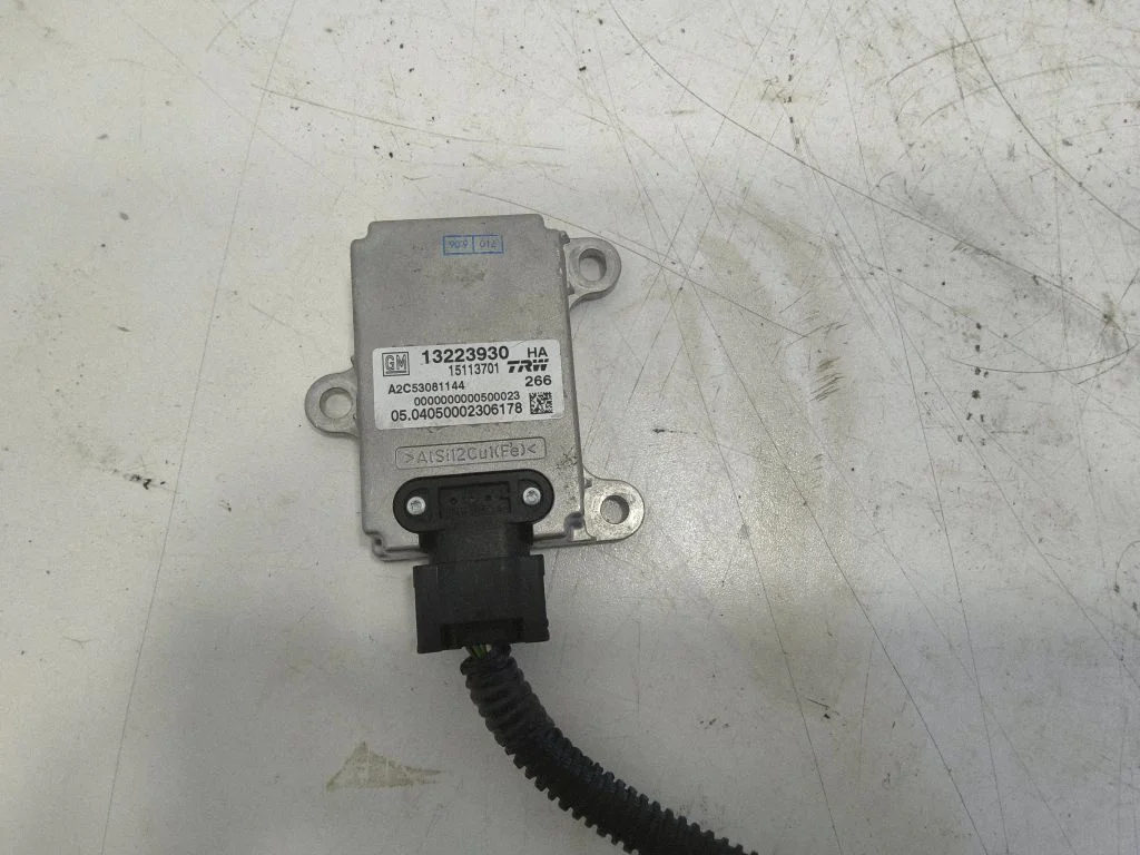 ESP (stabilitātes sistēmas) sensors (paātrinājuma sensors) 13223930