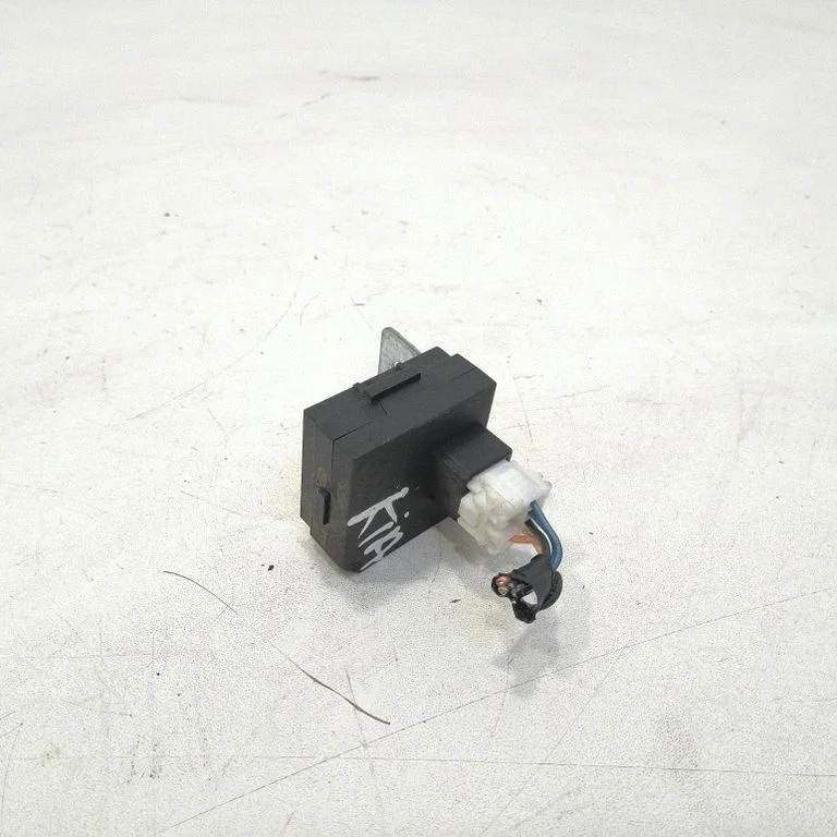 Immobilizer control unit/module 116RI000009