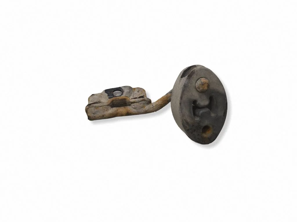 Summuti kinnitus/ hoidik – tagumine