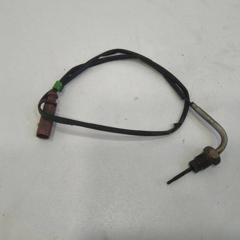 Exhaust gas temperature sensor 03L906088