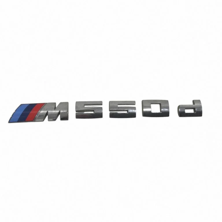 Gamintojo ženkliukas/ modelio raidės