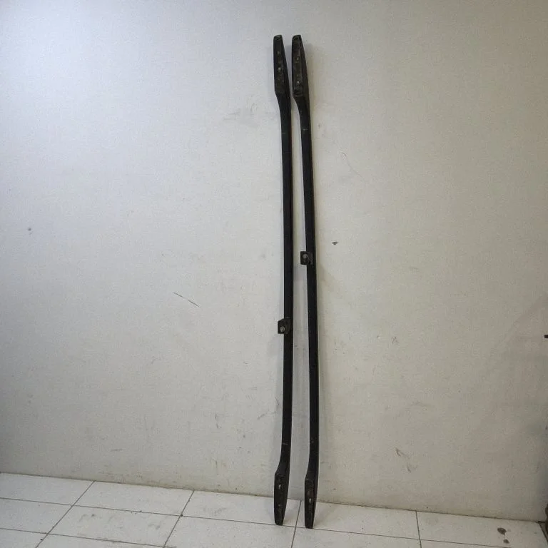 Roof bar rail