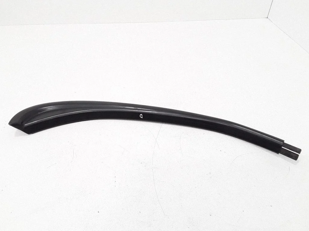 Roof trim bar molding cover – right
