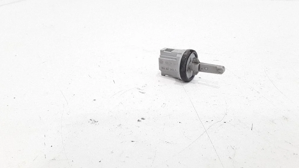 Interior temperature sensor