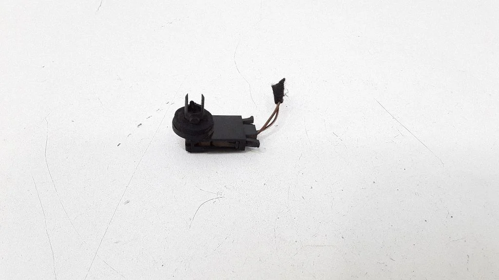 Interior temperature sensor 1H0907543A