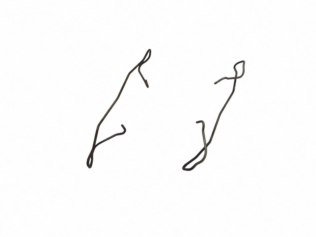 Stabdzių suporto spyruoklė/ prispaudėjas (priekis)