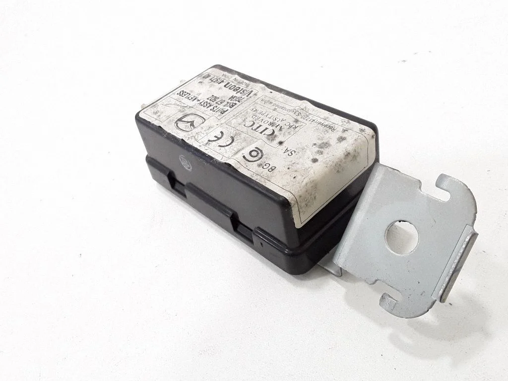 Keyless (KESSY) go control unit/module BS3L675DZ