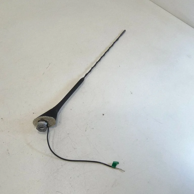 Radio antena