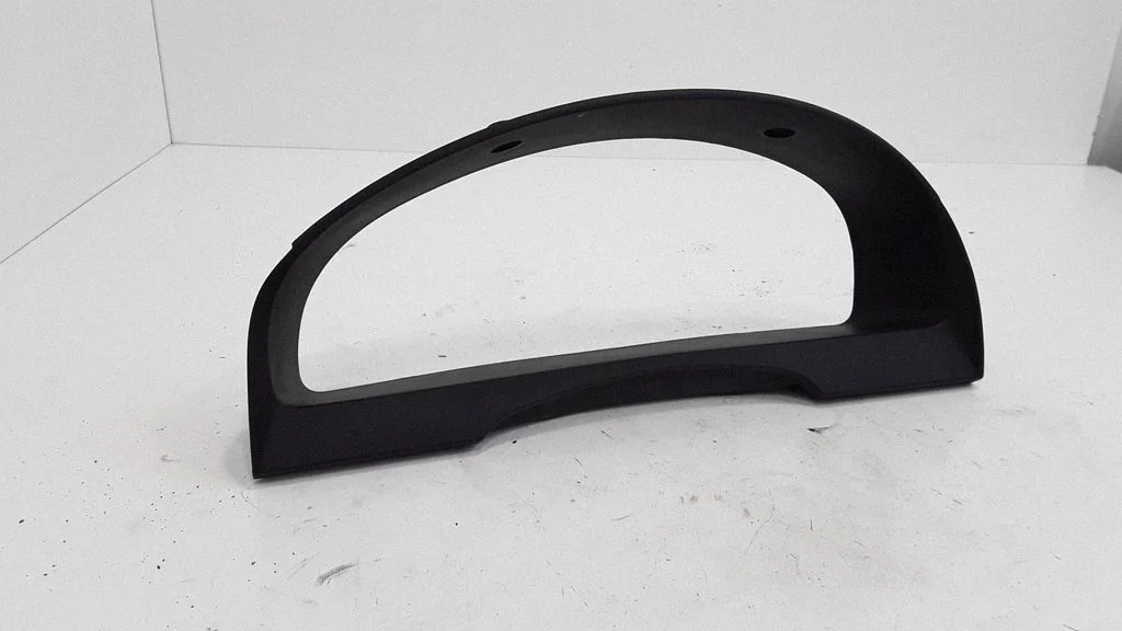 Panel trim 848303E000