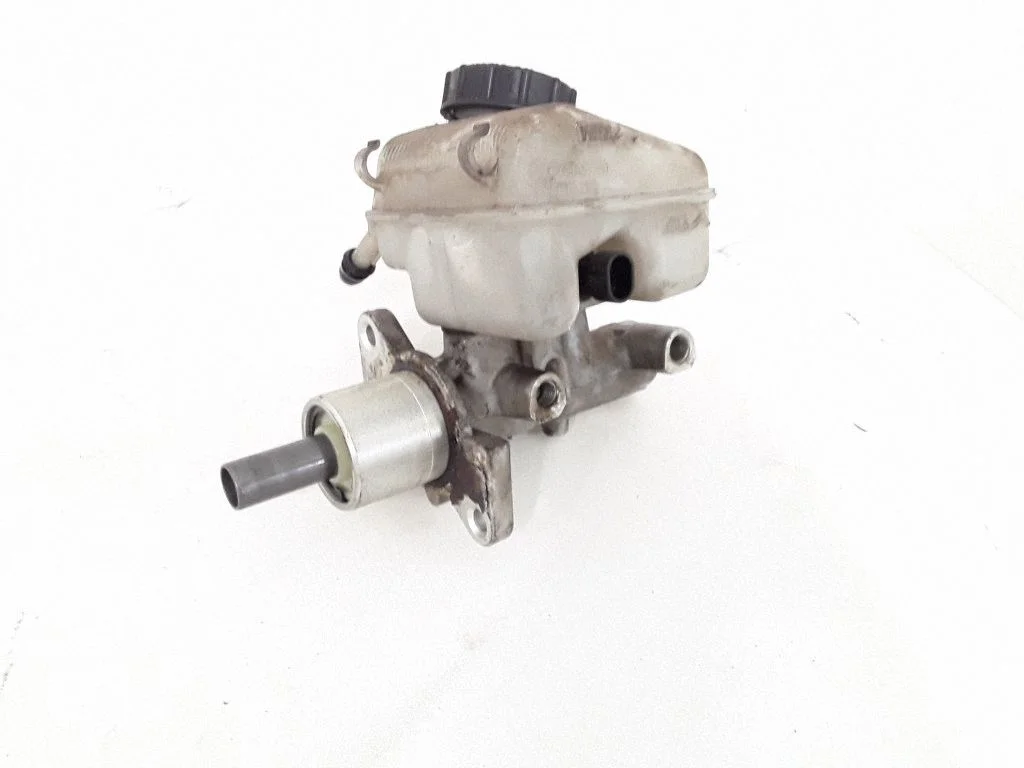 Master brake cylinder 5571