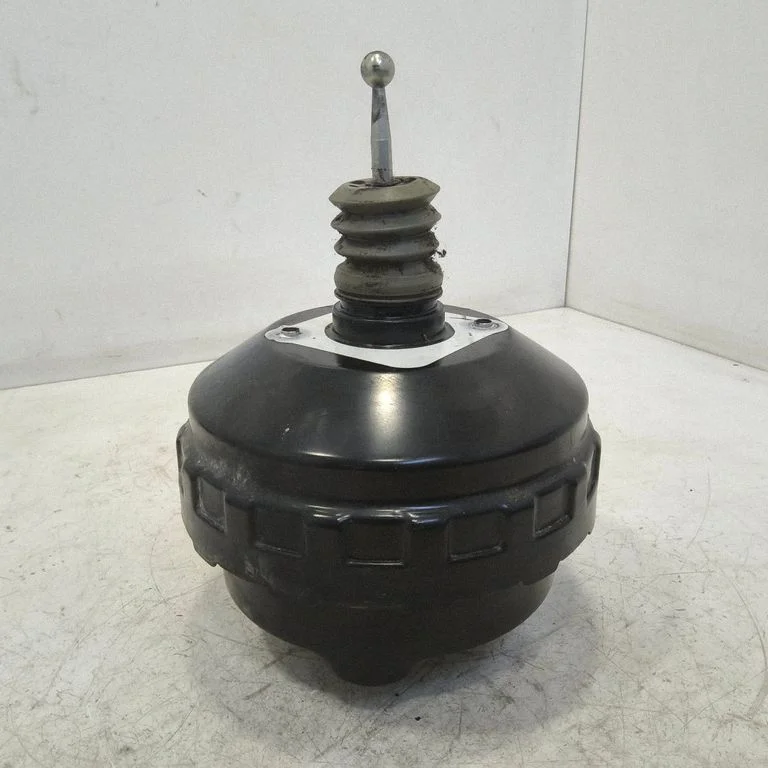 Brake booster – Volkswagen Caddy (2004-2010)