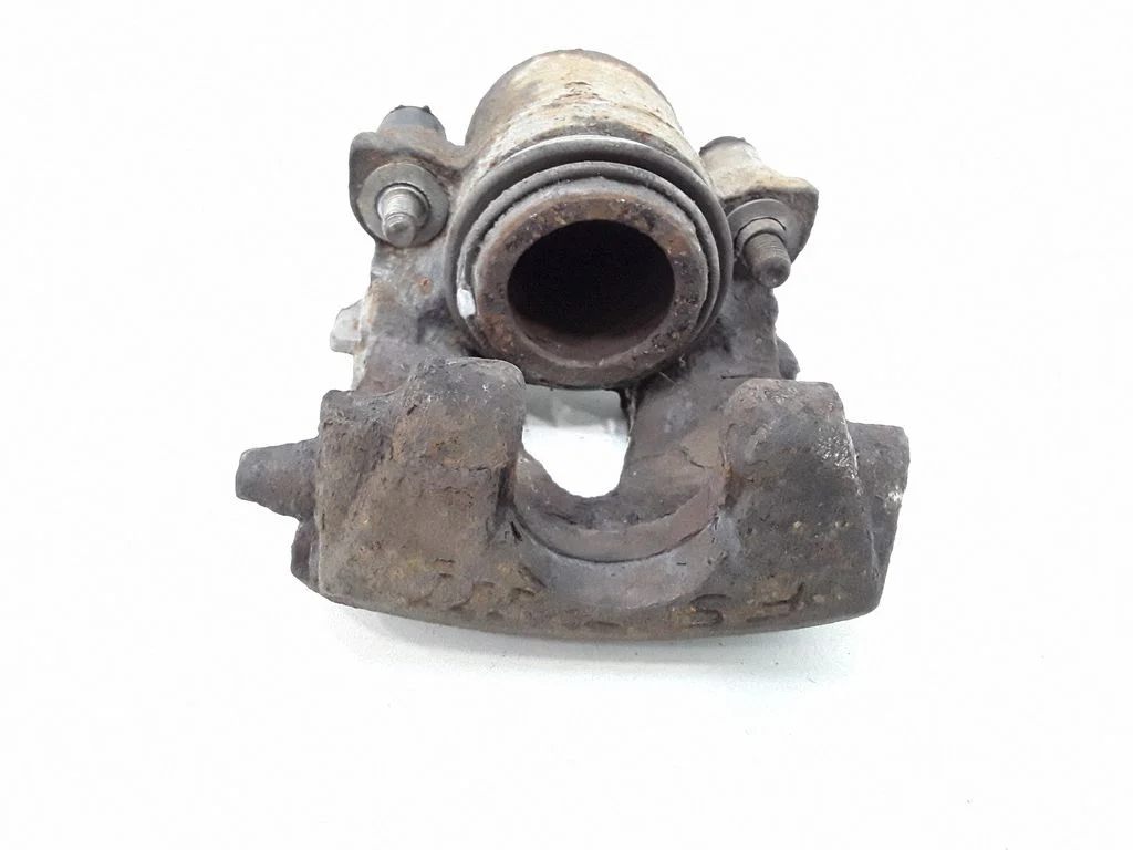 Front brake caliper – right