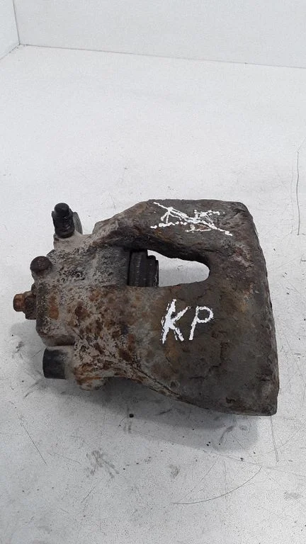 Front brake caliper – front left