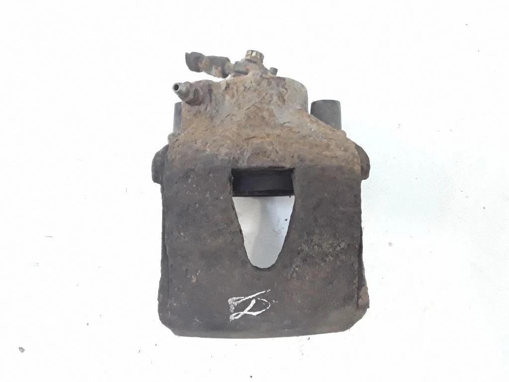 Front brake caliper – right