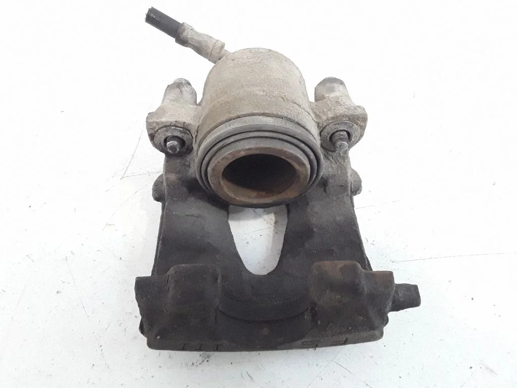 Front brake caliper – left