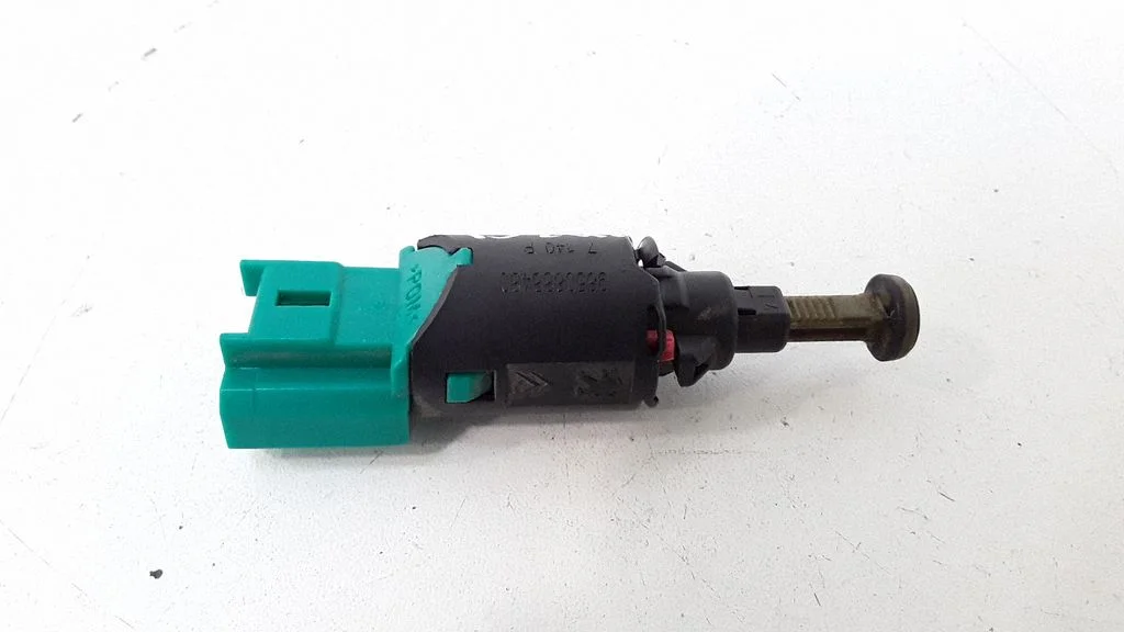 Brake pedal sensor switch 9650688480