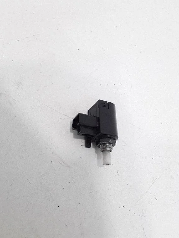 Brake pedal sensor switch CV591