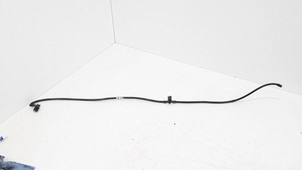Windshield washer spray nozzle – front