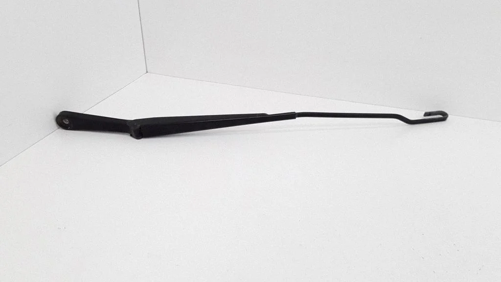 Front wiper blade arm – Skoda Fabia Mk1 (6Y) (1999-2007)