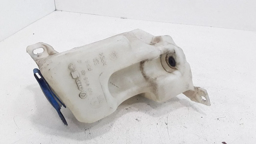 Zbiorniczek spryskiwacza – Audi A4 S4 B6 8E 8H (2001-2005)