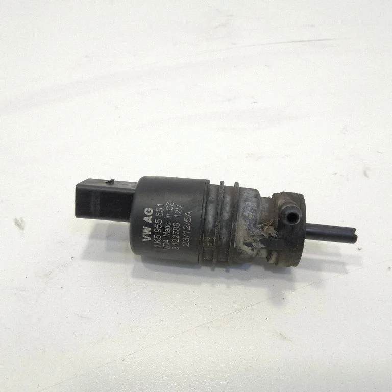 Windscreen/windshield washer pump 1K5955651