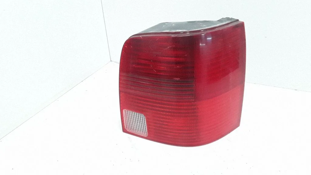Rear/tail lights – rear right