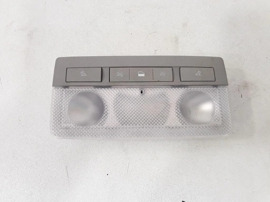 Front seat light 13285100