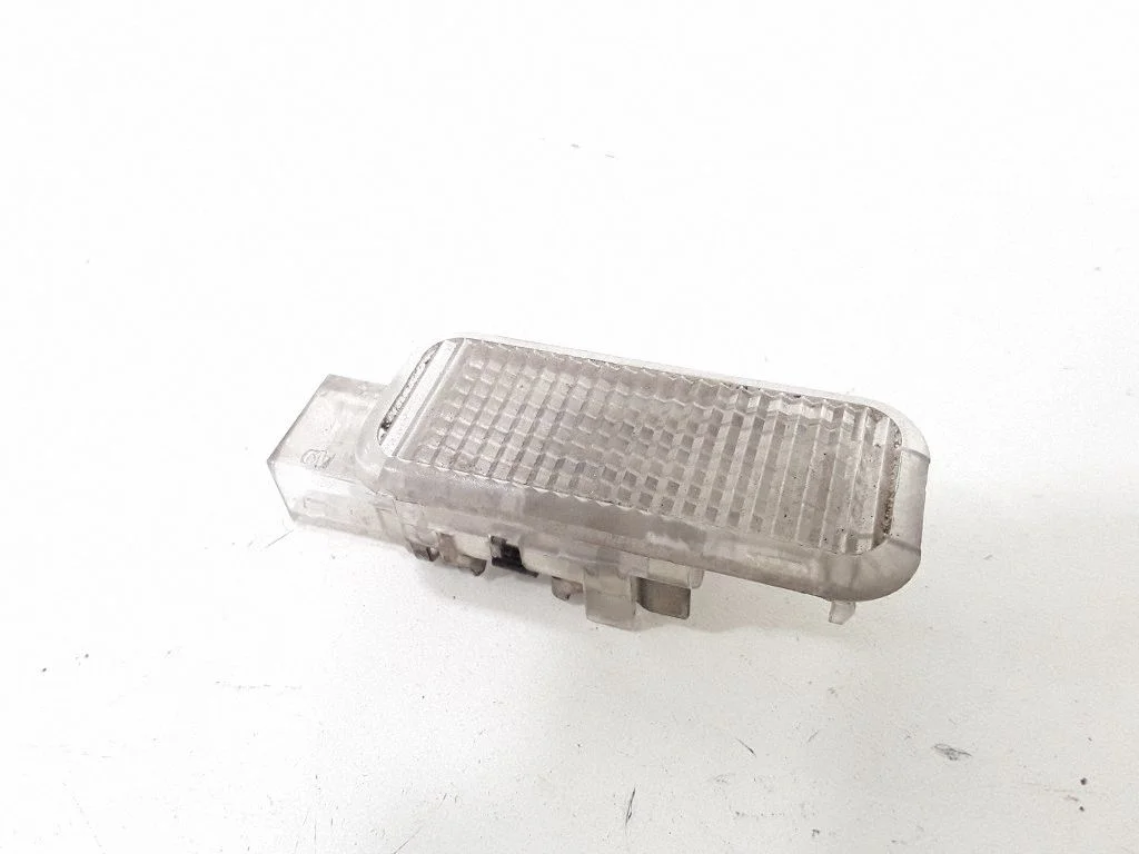 Front seat light 3B0947415