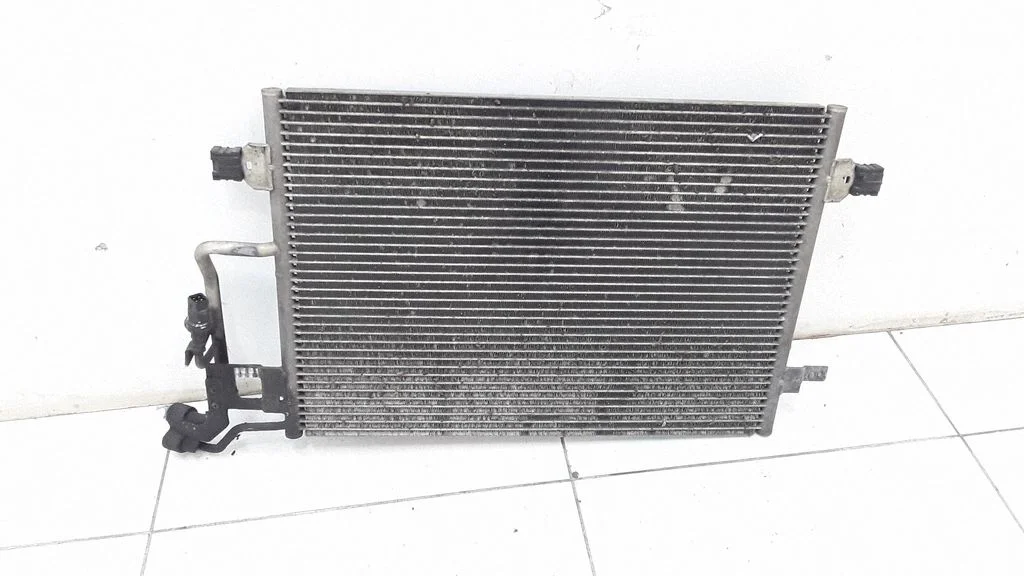 Gaisa kondicioniera dzesēšanas radiators (kondensators)