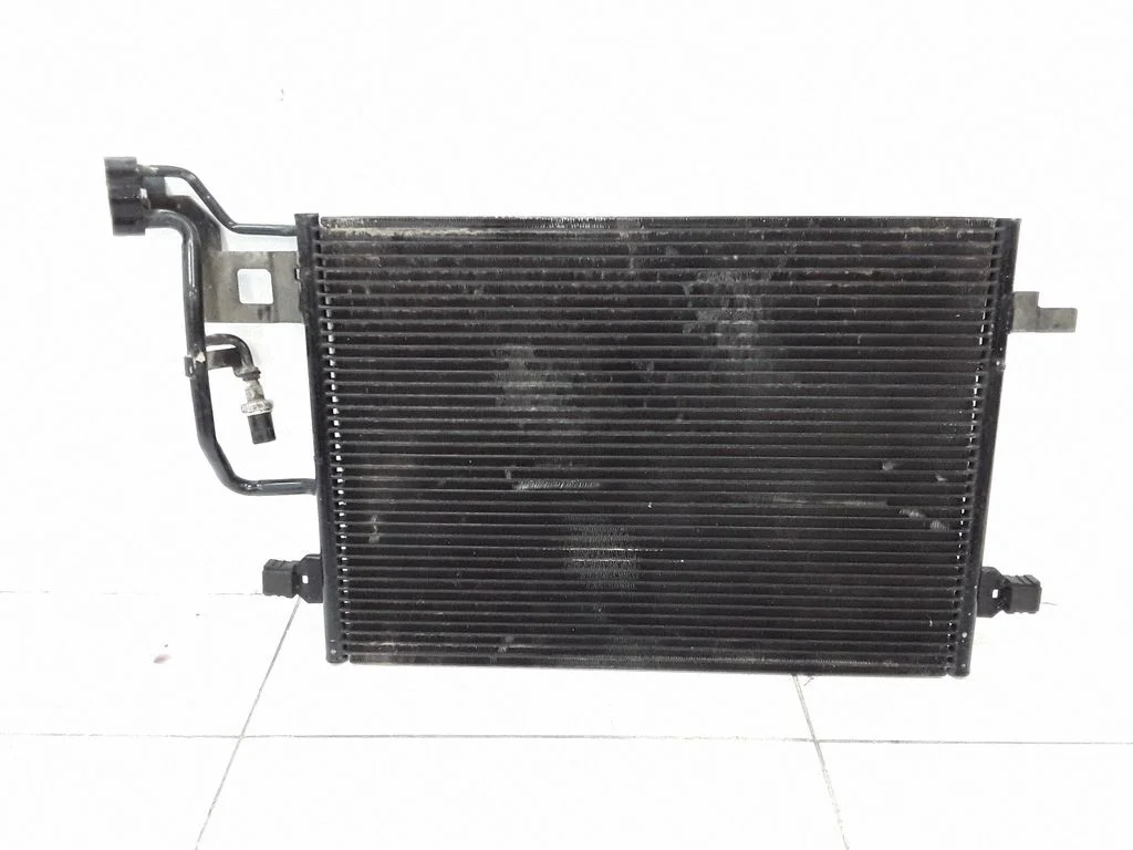 A/C cooling radiator (condenser)