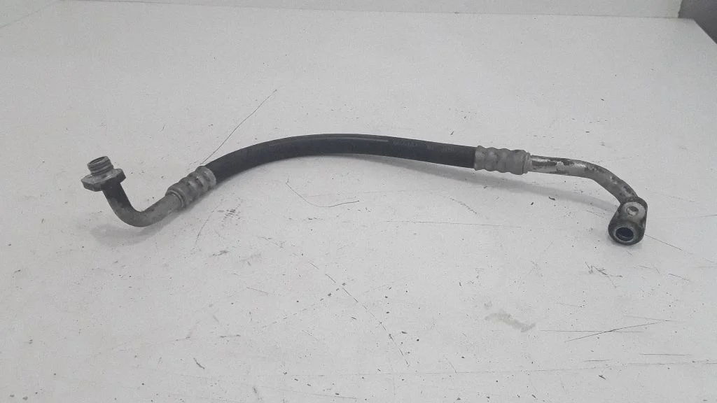 Air conditioning (A/C) pipe/hose