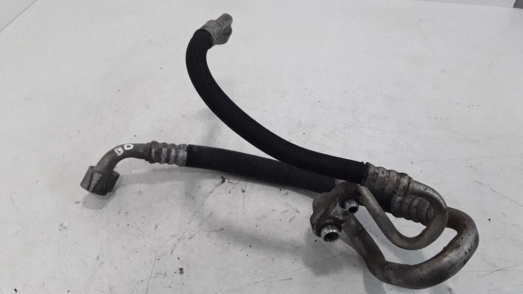 Air conditioning (A/C) pipe/hose 13122303