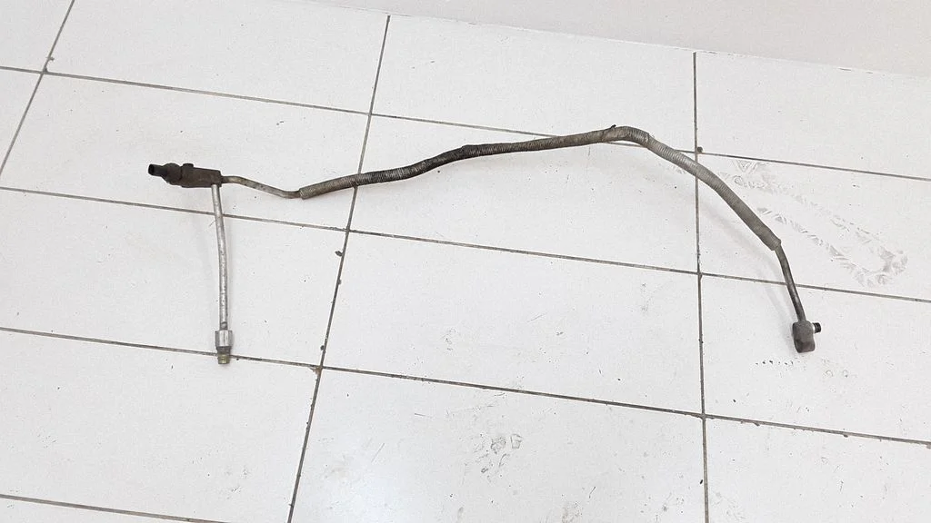 Air conditioning (A/C) pipe/hose