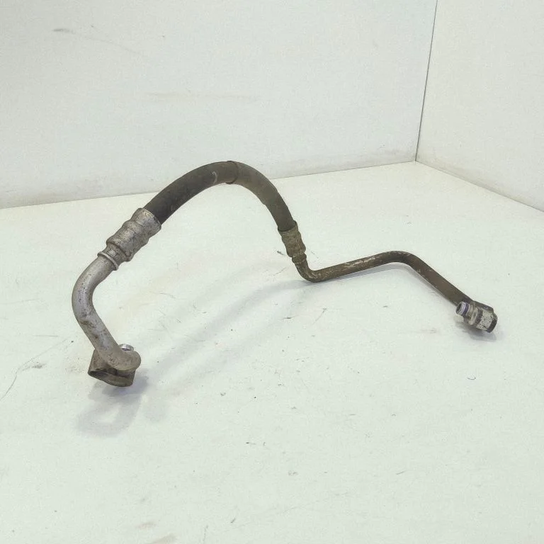 Air conditioning (A/C) pipe/hose – front