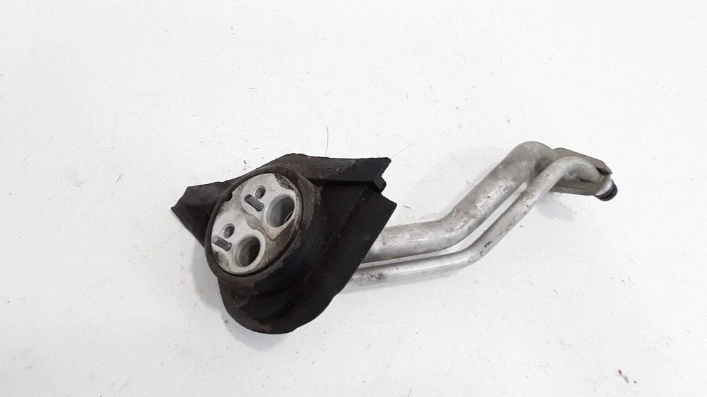 Air conditioning (A/C) pipe/hose 6904436