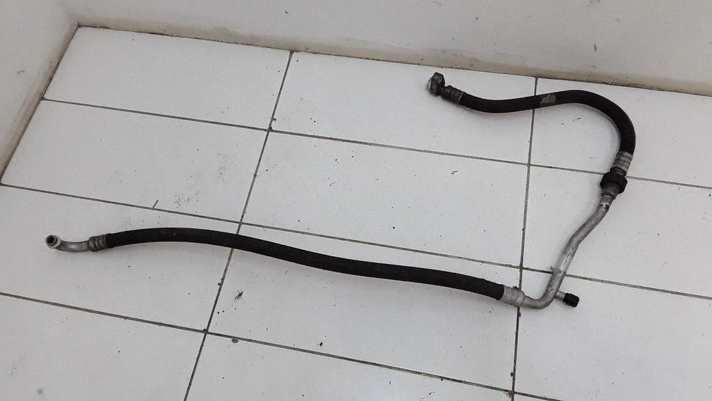 Air conditioning (A/C) pipe/hose – Mercedes-Benz E-Class W211 (2002-2009)