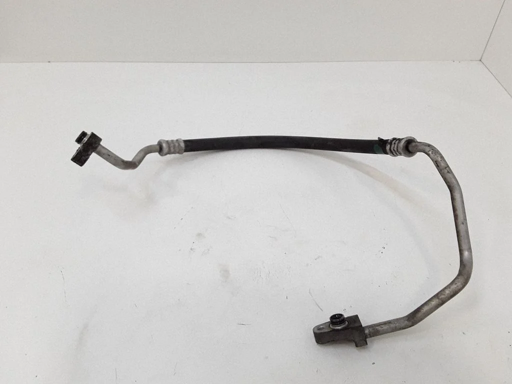 Air conditioning (A/C) pipe/hose