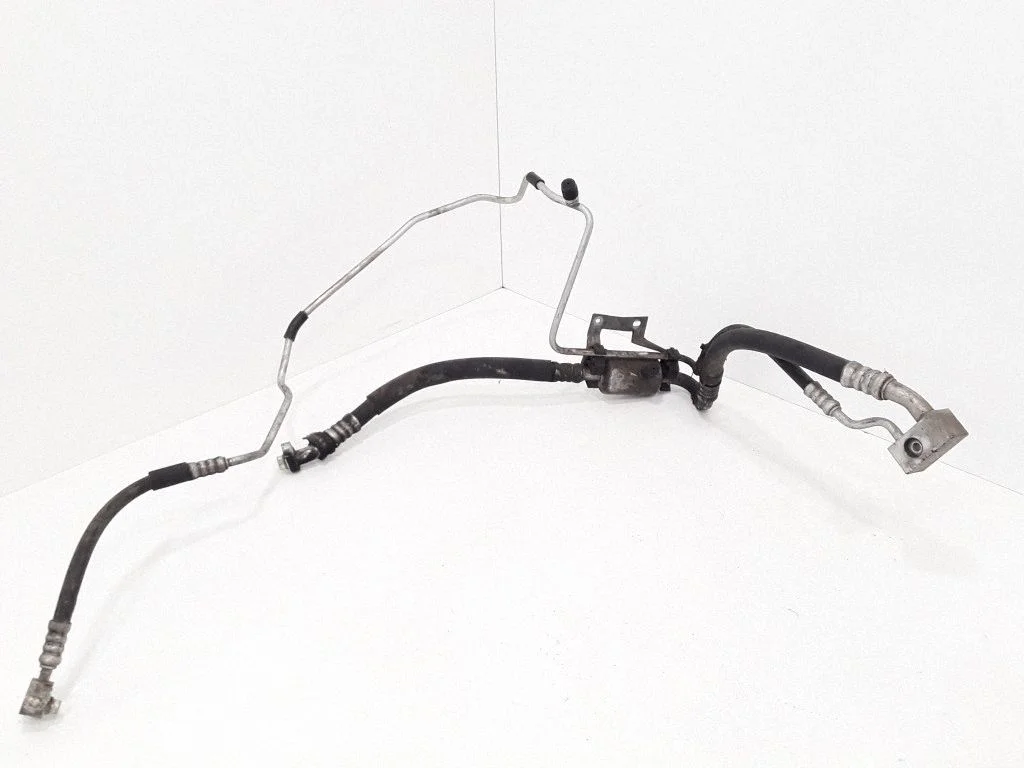 Air conditioning (A/C) pipe/hose