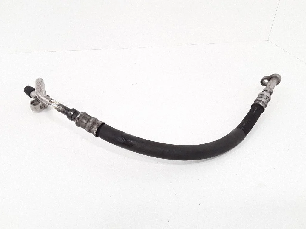 Air conditioning (A/C) pipe/hose