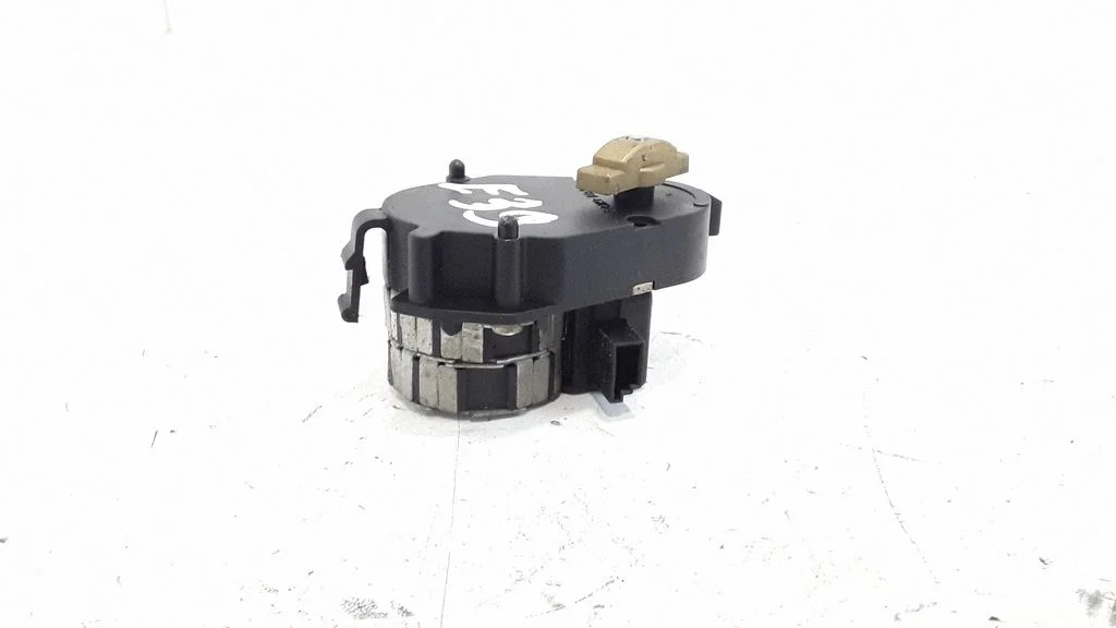 Õhuklapi mootor / ajam 8363796