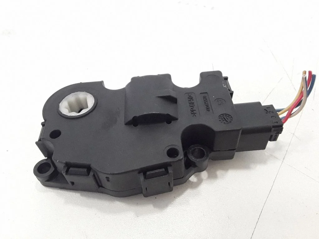 Gaisa aizvara motoriņš/aktuators T1015556H